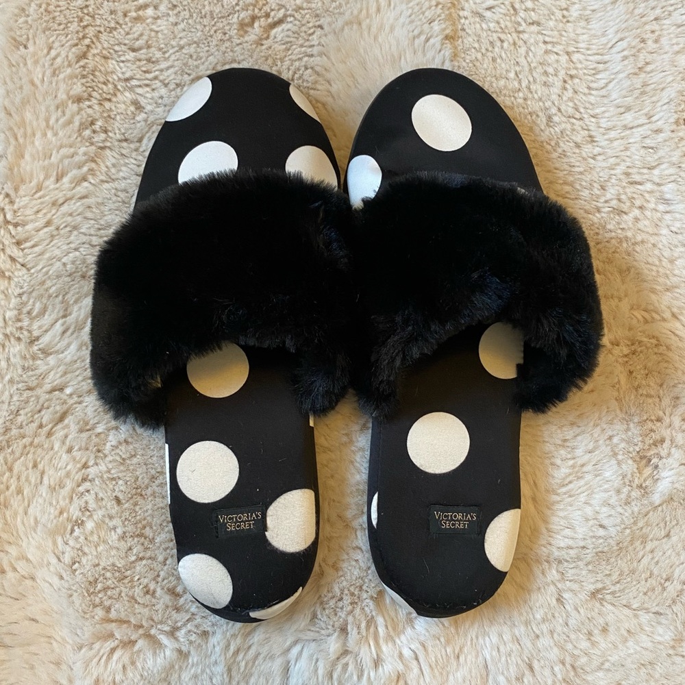 Victoria Secret slippers 🎀